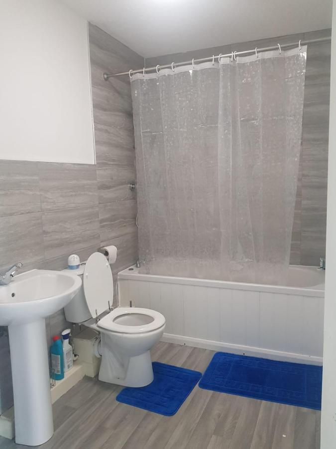 Cherry Tree, Centrally Located Town Centre Apartment